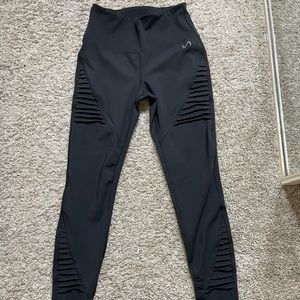 HIGH RISE TLF LEGGINGS SIZE XS NEVER WORN